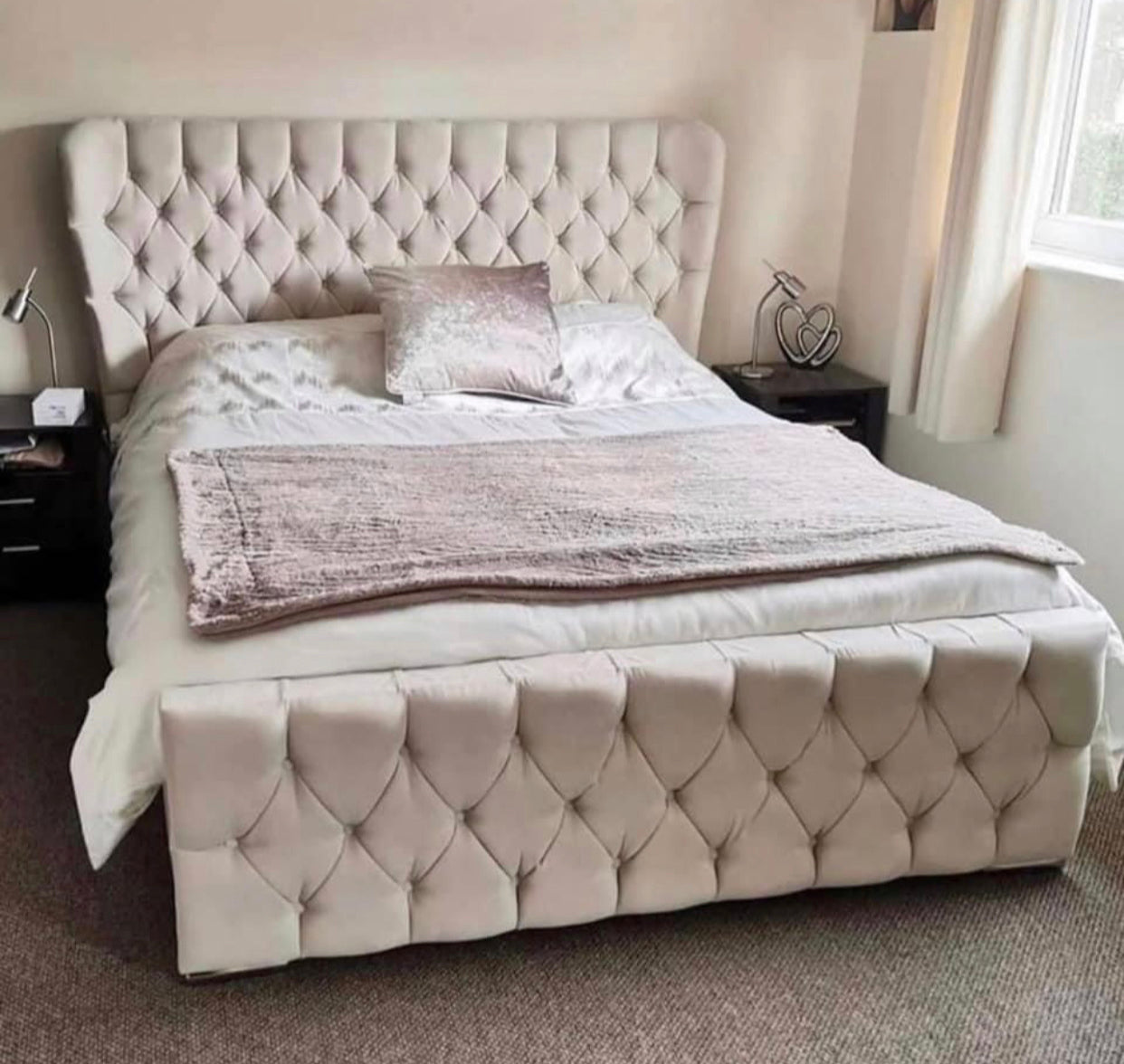 Kendal Chesterfield Bed